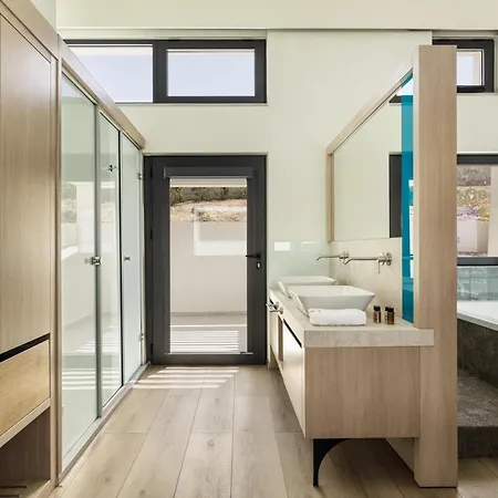 St John - Wellness & Entertainment By Etouri *