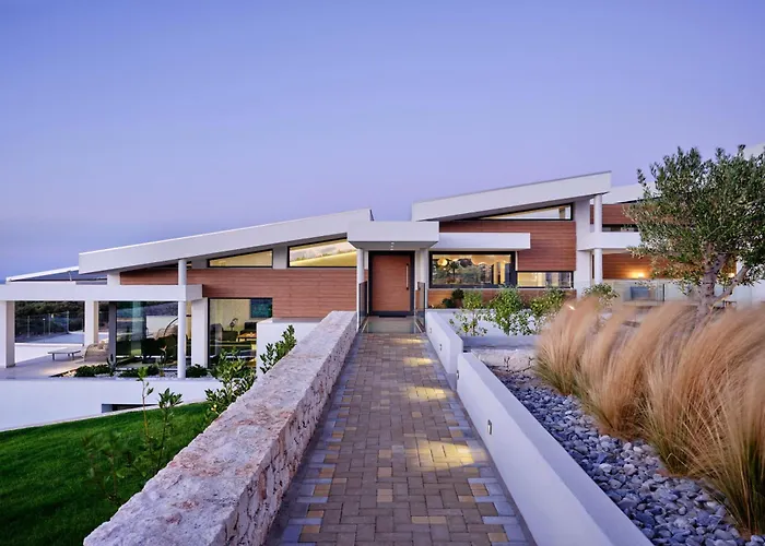 St John - Wellness & Entertainment By Etouri Villa Hriszí Aktí Haniá