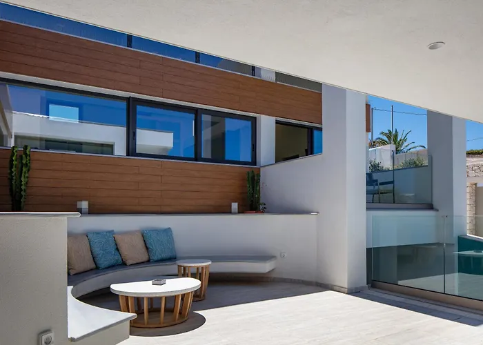 St John - Wellness & Entertainment By Etouri *